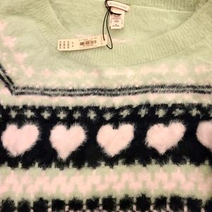 VS Cropped Fuzzy Sweater